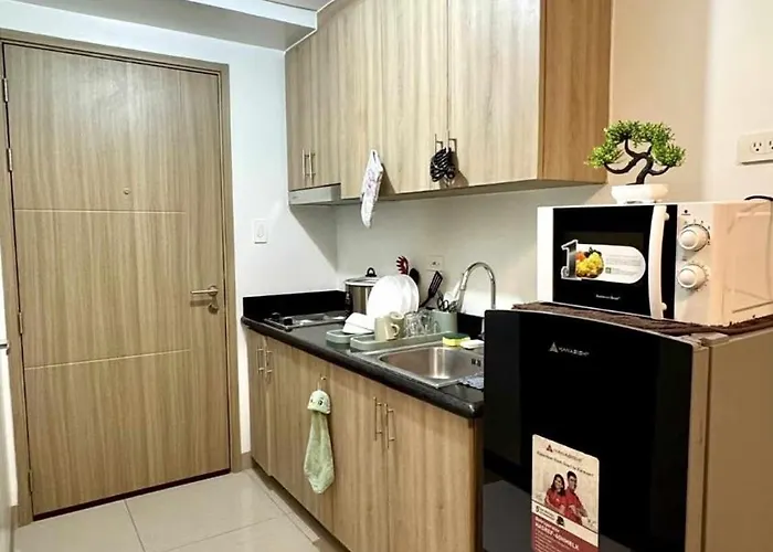 Aparthotel Moa Condotel In Mall Of Located In Shore1 And 2 Residences 3*